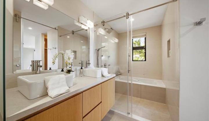 3849 Poka Street,Honolulu,Hawaii,96816,7 Bedrooms Bedrooms,6 BathroomsBathrooms,Single family,Poka,19235506