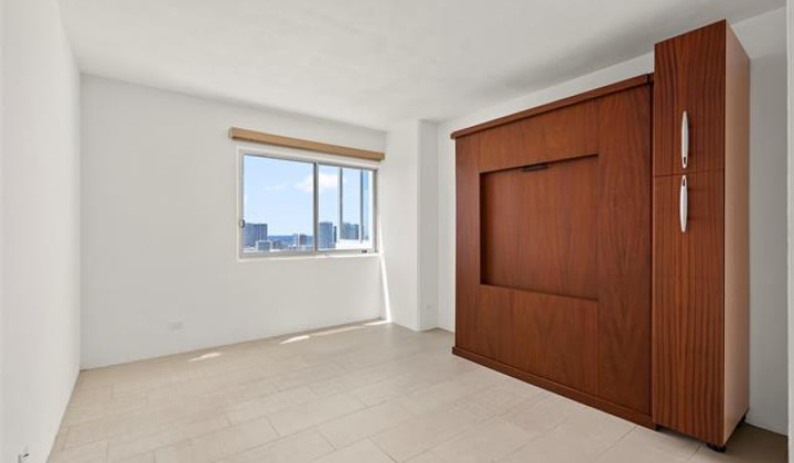 999 Wilder Avenue,Honolulu,Hawaii,96822,2 ベッドルーム ベッドルーム,2 バスルームバスルーム,コンド / タウンハウス,Wilder,7,18059824