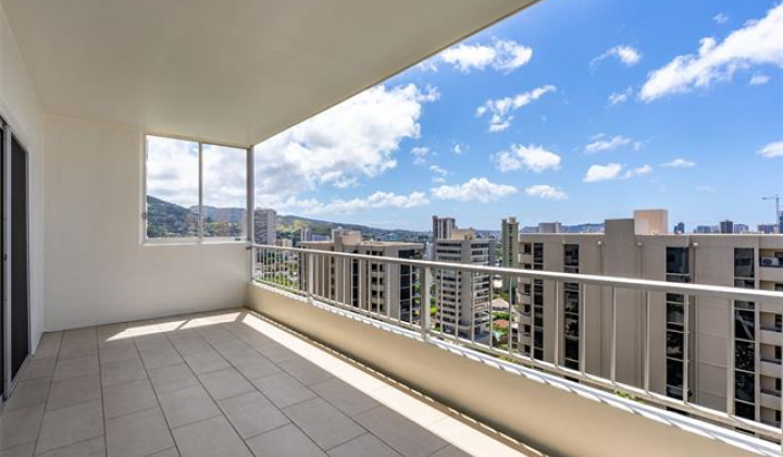999 Wilder Avenue,Honolulu,Hawaii,96822,2 ベッドルーム ベッドルーム,2 バスルームバスルーム,コンド / タウンハウス,Wilder,7,18059824