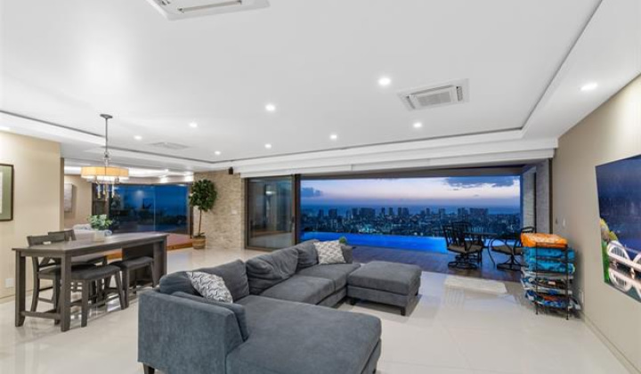 2809 Round Top Drive,Honolulu,Hawaii,96822,5 ベッドルーム ベッドルーム,4 バスルームバスルーム,一戸建て,Round Top,18511434