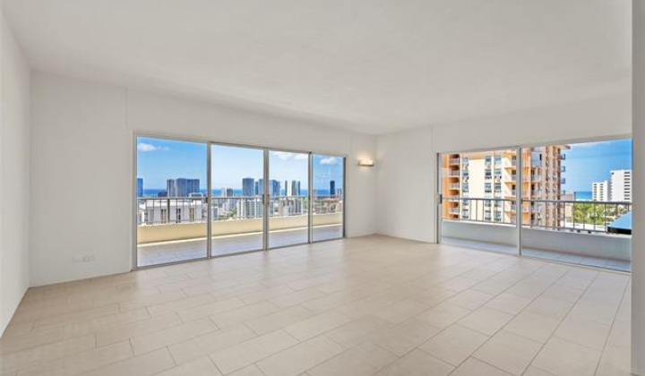 999 Wilder Avenue,Honolulu,Hawaii,96822,2 ベッドルーム ベッドルーム,2 バスルームバスルーム,コンド / タウンハウス,Wilder,7,18059824