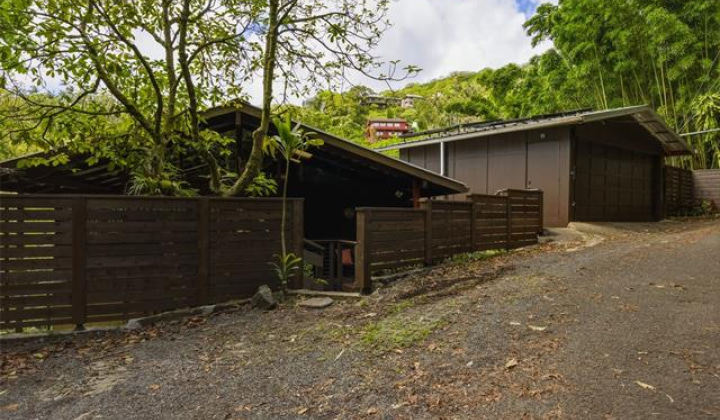 4142 Round Top Drive,Honolulu,Hawaii,96822,3 ベッドルーム ベッドルーム,3 バスルームバスルーム,一戸建て,Round Top,19217046