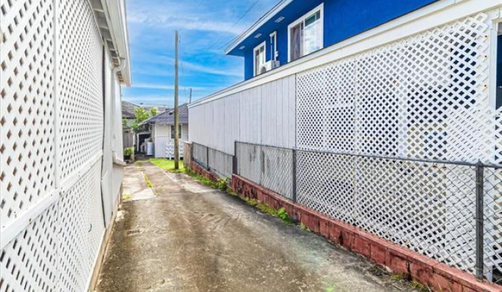 1309 A Konia Street,Honolulu,Hawaii,96817,2 ベッドルーム ベッドルーム,1 バスルームバスルーム,一戸建て,Konia,19237319