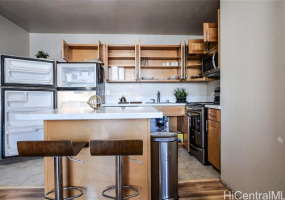 2240 Kuhio Avenue,Honolulu,Hawaii,96815,1 Bedroom Bedrooms,1 BathroomBathrooms,Condo/Townhouse,Kuhio,10,18061379