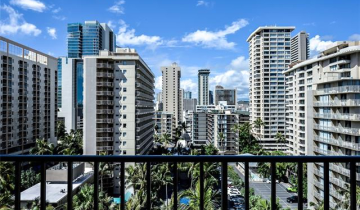 2500 Kalakaua Avenue,Honolulu,Hawaii,96815,1 BathroomBathrooms,Condo/Townhouse,Kalakaua,9,17665090