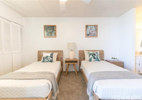 2240 Kuhio Avenue,Honolulu,Hawaii,96815,1 Bedroom Bedrooms,1 BathroomBathrooms,Condo/Townhouse,Kuhio,28,18061474