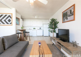 2240 Kuhio Avenue,Honolulu,Hawaii,96815,1 Bedroom Bedrooms,1 BathroomBathrooms,Condo/Townhouse,Kuhio,28,18061474