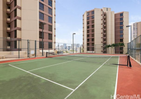 1050 Lunalilo Street,Honolulu,Hawaii,96822,2 ベッドルーム ベッドルーム,2 バスルームバスルーム,コンド / タウンハウス,Lunalilo,10,18512994