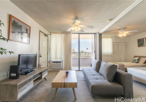 2240 Kuhio Avenue,Honolulu,Hawaii,96815,1 Bedroom Bedrooms,1 BathroomBathrooms,Condo/Townhouse,Kuhio,28,18061474