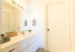 2240 Kuhio Avenue,Honolulu,Hawaii,96815,1 Bedroom Bedrooms,1 BathroomBathrooms,Condo/Townhouse,Kuhio,28,18061474