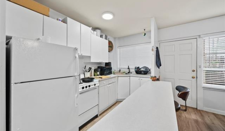 1868 Kahakai Drive,Honolulu,Hawaii,96814,1 Bedroom Bedrooms,1 BathroomBathrooms,Condo/Townhouse,Kahakai,1,18061631