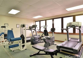 400 Hobron Lane,Honolulu,Hawaii,96815,1 Bedroom Bedrooms,1 BathroomBathrooms,Condo/Townhouse,Hobron,15,18513115
