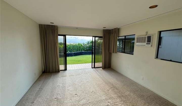 44-327 Kaneohe Bay Drive,Kaneohe,Hawaii,96744,8 ベッドルーム ベッドルーム,5 バスルームバスルーム,一戸建て,Kaneohe Bay,18061772