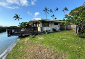 44-327 Kaneohe Bay Drive,Kaneohe,Hawaii,96744,8 ベッドルーム ベッドルーム,5 バスルームバスルーム,一戸建て,Kaneohe Bay,18061772