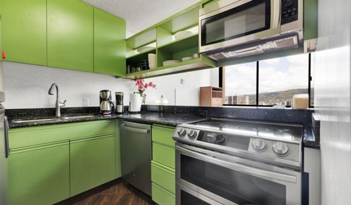 300 Wai Nani Way,Honolulu,Hawaii,96815,2 Bedrooms Bedrooms,2 BathroomsBathrooms,Condo/Townhouse,Wai Nani,20,18062338
