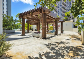 300 Wai Nani Way,Honolulu,Hawaii,96815,2 Bedrooms Bedrooms,2 BathroomsBathrooms,Condo/Townhouse,Wai Nani,20,18062338