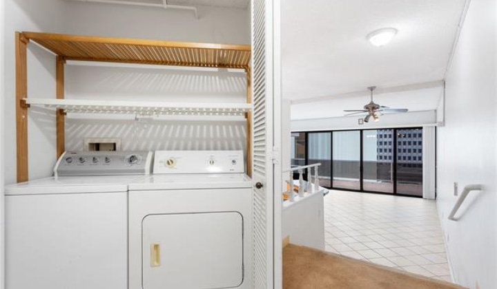 1088 Bishop Street,Honolulu,Hawaii,96813,1 Bedroom Bedrooms,1 BathroomBathrooms,Condo/Townhouse,Bishop,11,19223076