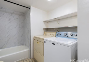 60 Beretania Street,Honolulu,Hawaii,96817,3 Bedrooms Bedrooms,2 BathroomsBathrooms,Condo/Townhouse,Beretania,9,18646443