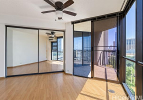 60 Beretania Street,Honolulu,Hawaii,96817,3 Bedrooms Bedrooms,2 BathroomsBathrooms,Condo/Townhouse,Beretania,9,18646443