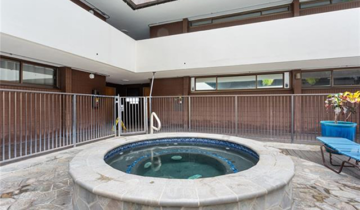 1088 Bishop Street,Honolulu,Hawaii,96813,1 Bedroom Bedrooms,1 BathroomBathrooms,Condo/Townhouse,Bishop,11,19223076