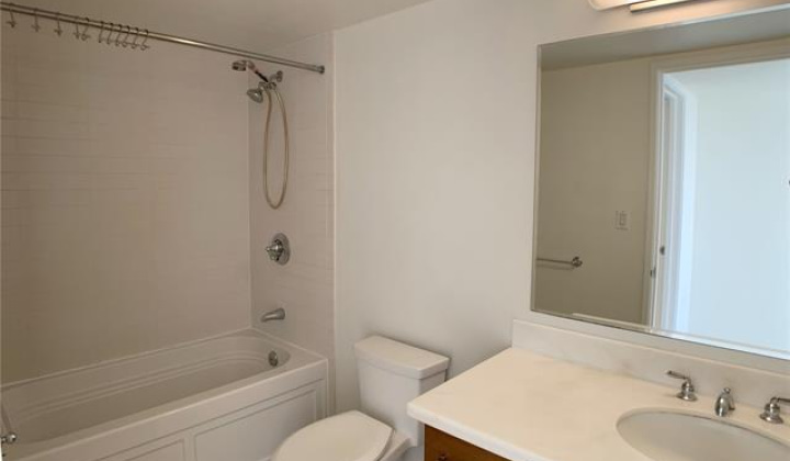 1009 Kapiolani Boulevard,Honolulu,Hawaii,96814,2 Bedrooms Bedrooms,2 BathroomsBathrooms,Condo/Townhouse,Kapiolani,45,18062492