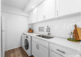 2333 Kapiolani Boulevard,Honolulu,Hawaii,96826,2 Bedrooms Bedrooms,2 BathroomsBathrooms,Condo/Townhouse,Kapiolani,11,18062835