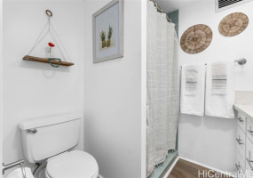 2333 Kapiolani Boulevard,Honolulu,Hawaii,96826,2 Bedrooms Bedrooms,2 BathroomsBathrooms,Condo/Townhouse,Kapiolani,11,18062835
