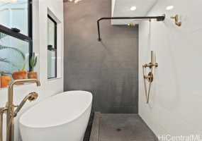 3285 Beaumont Woods Place,Honolulu,Hawaii,96822,4 ベッドルーム ベッドルーム,3 バスルームバスルーム,一戸建て,Beaumont Woods,18063471