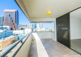 2240 Kuhio Avenue,Honolulu,Hawaii,96815,1 Bedroom Bedrooms,1 BathroomBathrooms,Condo/Townhouse,Kuhio,18,17672164