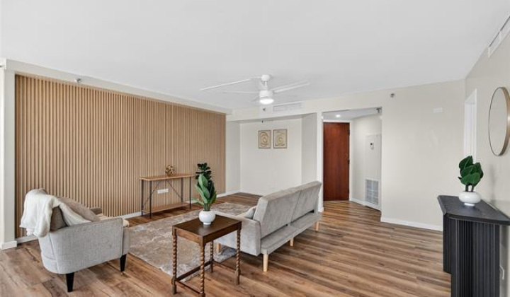 1050 Lunalilo Street,Honolulu,Hawaii,96822,2 ベッドルーム ベッドルーム,2 バスルームバスルーム,コンド / タウンハウス,Lunalilo,20,19226224