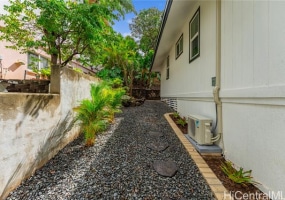 1607 Alencastre Street,Honolulu,Hawaii,96816,5 Bedrooms Bedrooms,3 BathroomsBathrooms,Single family,Alencastre,17673195