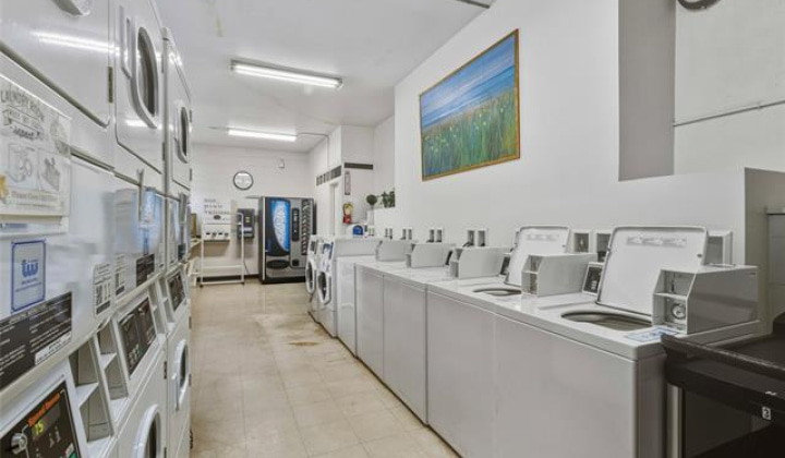 445 Kaiolu Street,Honolulu,Hawaii,96815,1 BathroomBathrooms,Condo/Townhouse,Kaiolu,2,19228421