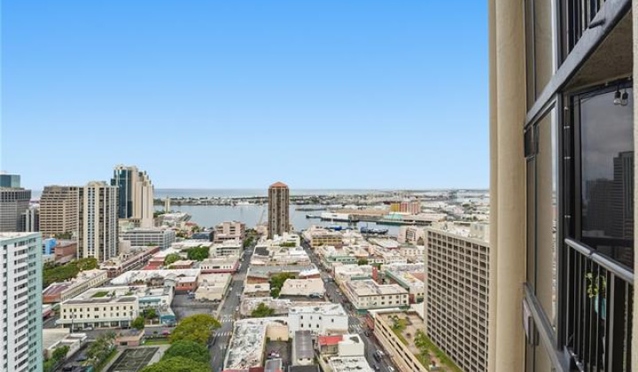 60 Beretania Street,Honolulu,Hawaii,96817,2 Bedrooms Bedrooms,2 BathroomsBathrooms,Condo/Townhouse,Beretania,30,19229867