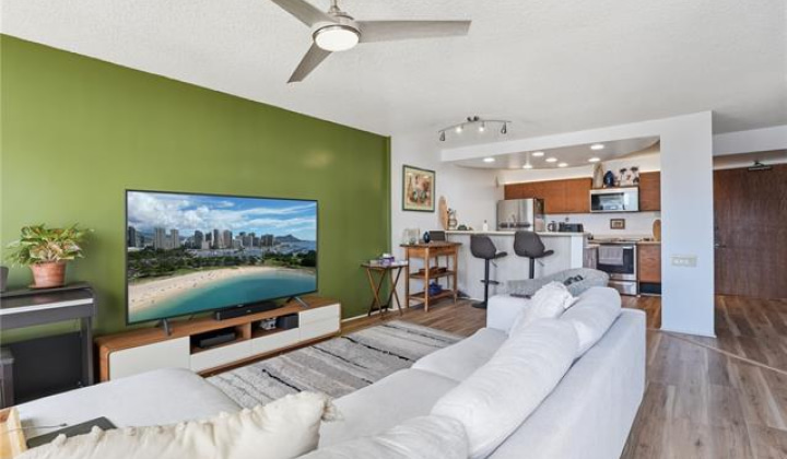 60 Beretania Street,Honolulu,Hawaii,96817,2 Bedrooms Bedrooms,2 BathroomsBathrooms,Condo/Townhouse,Beretania,30,19229867