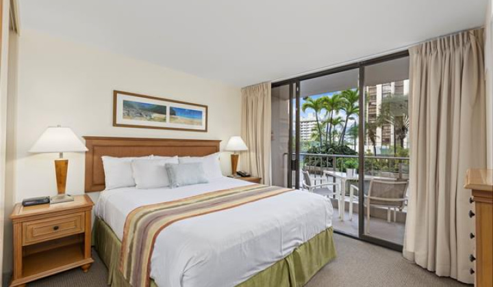 229 PAOAKALANI Avenue,Honolulu,Hawaii,96815,1 Bedroom Bedrooms,1 BathroomBathrooms,Condo/Townhouse,PAOAKALANI,6,19230233