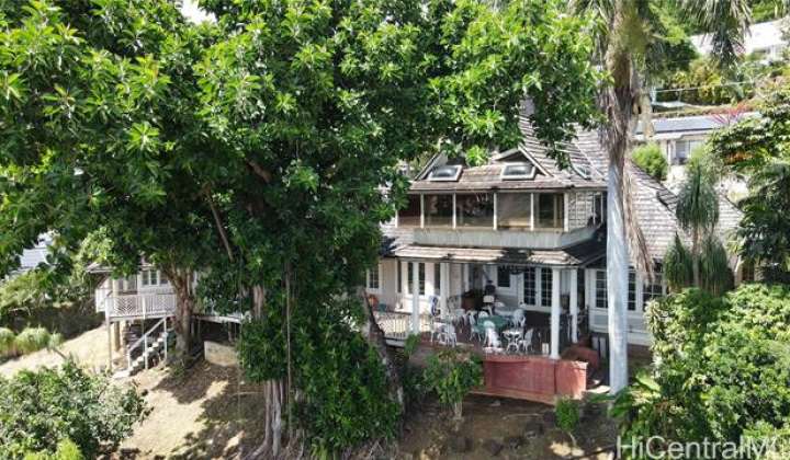2185 Round Top Drive,Honolulu,Hawaii,96822,5 Bedrooms Bedrooms,3 BathroomsBathrooms,Single family,Round Top,18071534
