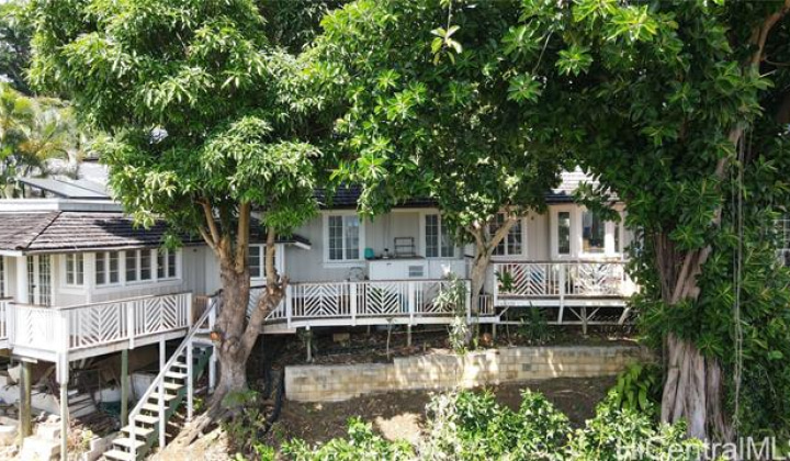 2185 Round Top Drive,Honolulu,Hawaii,96822,5 Bedrooms Bedrooms,3 BathroomsBathrooms,Single family,Round Top,18071534