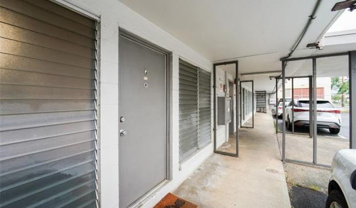 2501 Coyne Street,Honolulu,Hawaii,96826,3 Bedrooms Bedrooms,1 BathroomBathrooms,Condo/Townhouse,Coyne,1,19230944