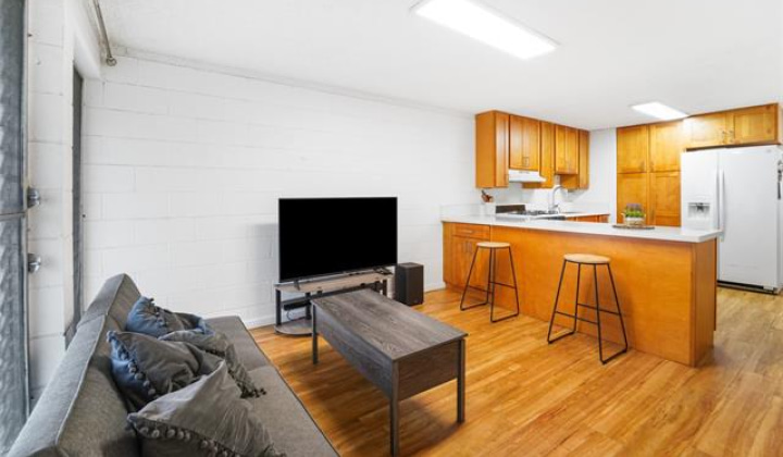 2501 Coyne Street,Honolulu,Hawaii,96826,3 Bedrooms Bedrooms,1 BathroomBathrooms,Condo/Townhouse,Coyne,1,19230944