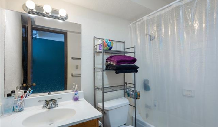 444 Niu Street,Honolulu,Hawaii,96815,1 ベッドルーム ベッドルーム,2 バスルームバスルーム,コンド / タウンハウス,Niu,33,18072701