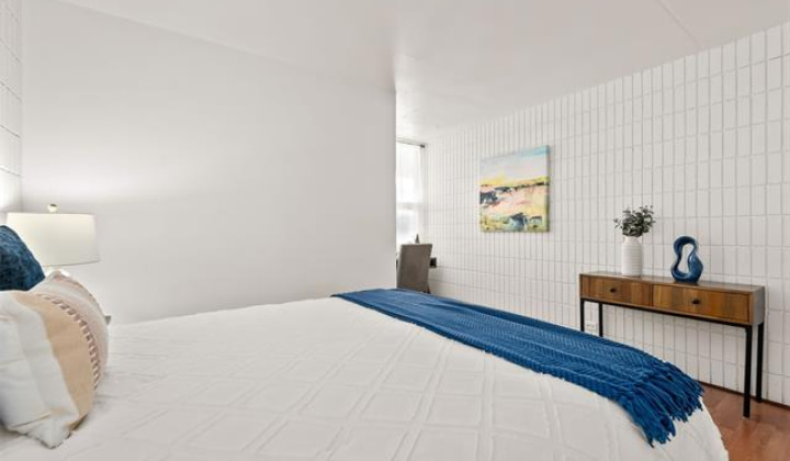 1326 Keeaumoku Street,Honolulu,Hawaii,96814,1 Bedroom Bedrooms,1 BathroomBathrooms,Condo/Townhouse,Keeaumoku,3,19233363