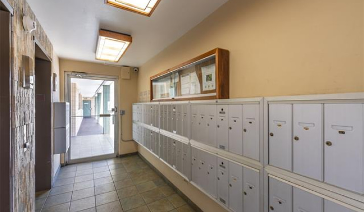 1326 Keeaumoku Street,Honolulu,Hawaii,96814,1 Bedroom Bedrooms,1 BathroomBathrooms,Condo/Townhouse,Keeaumoku,3,19233363