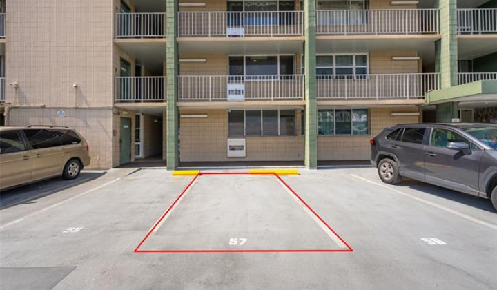 1326 Keeaumoku Street,Honolulu,Hawaii,96814,1 Bedroom Bedrooms,1 BathroomBathrooms,Condo/Townhouse,Keeaumoku,3,19233363