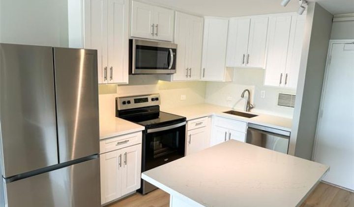 2333 Kapiolani Boulevard,Honolulu,Hawaii,96826,1 Bedroom Bedrooms,1 BathroomBathrooms,Condo/Townhouse,Kapiolani,12,18075606