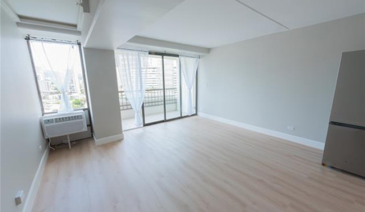 2333 Kapiolani Boulevard,Honolulu,Hawaii,96826,1 Bedroom Bedrooms,1 BathroomBathrooms,Condo/Townhouse,Kapiolani,12,18075606