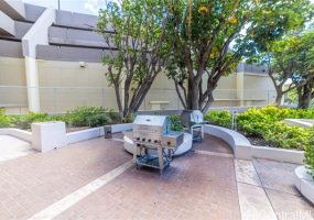581 Kamoku Street,Honolulu,Hawaii,96826,3 ベッドルーム ベッドルーム,2 バスルームバスルーム,コンド / タウンハウス,Kamoku,20,18522430
