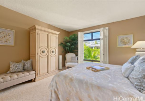 4999 Kahala Avenue,Honolulu,Hawaii,96816,2 ベッドルーム ベッドルーム,2 バスルームバスルーム,コンド / タウンハウス,Kahala,4,18076136