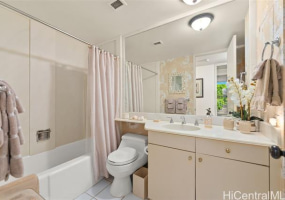 4999 Kahala Avenue,Honolulu,Hawaii,96816,2 ベッドルーム ベッドルーム,2 バスルームバスルーム,コンド / タウンハウス,Kahala,4,18076136