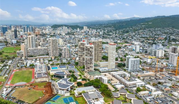 583 Kamoku Street,Honolulu,Hawaii,96826,2 ベッドルーム ベッドルーム,2 バスルームバスルーム,コンド / タウンハウス,Kamoku,27,19268994