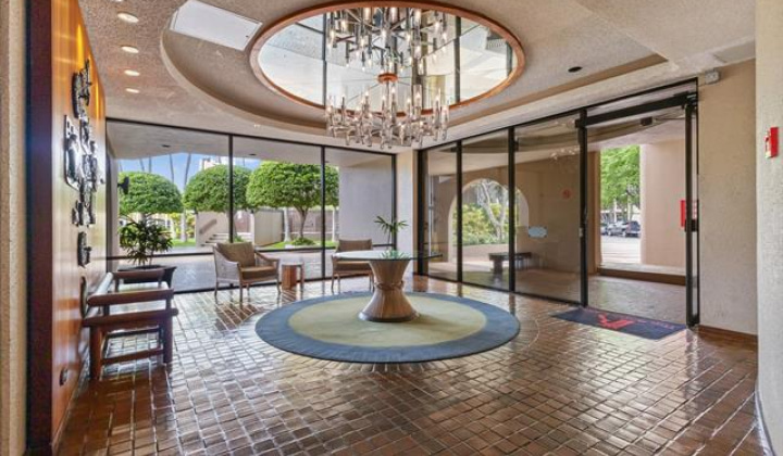 583 Kamoku Street,Honolulu,Hawaii,96826,2 ベッドルーム ベッドルーム,2 バスルームバスルーム,コンド / タウンハウス,Kamoku,27,19268994